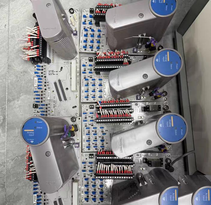 CC-PAIH01 CC-TAIX01 PLC