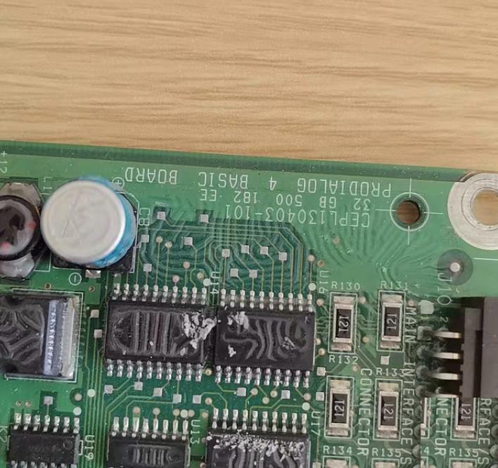 CEPL130403-101 102 32 GB 500 182 EE