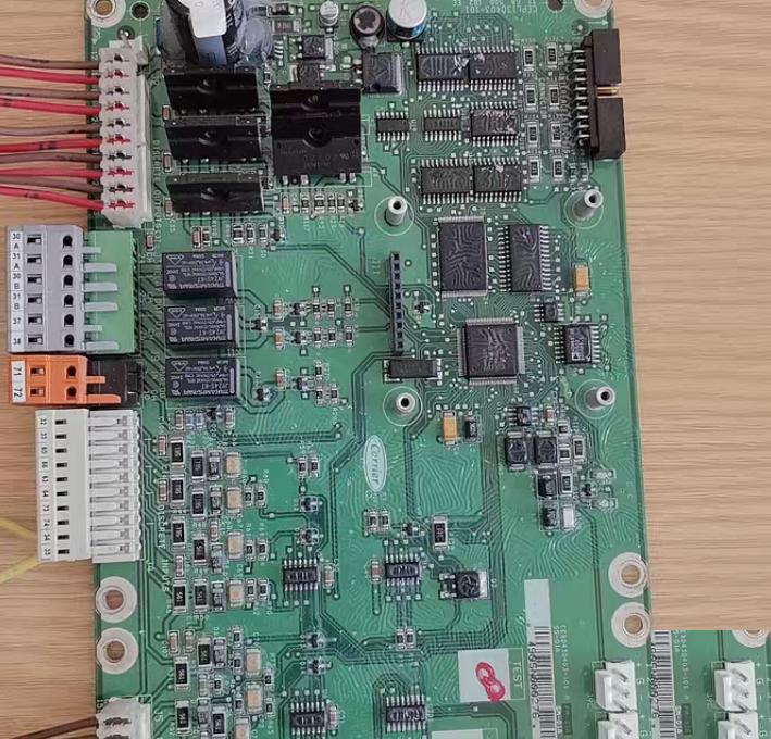 CEPL130403-101 102 32 GB 500 182 EE