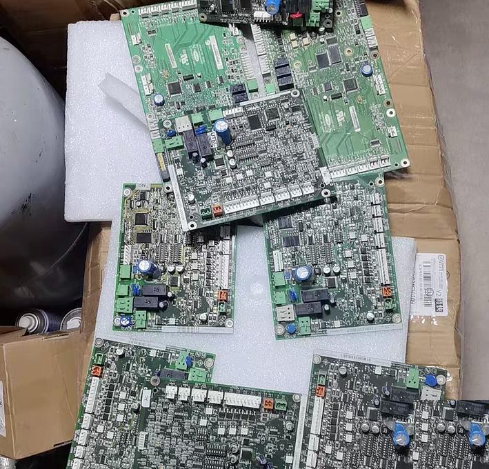 CEPL130602-02-R 32GB500402EE CEPL130416-03-R CEPL431-202-R 32GB500182EE 200