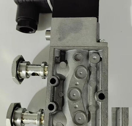 CKD 4F210-M2 AC110V