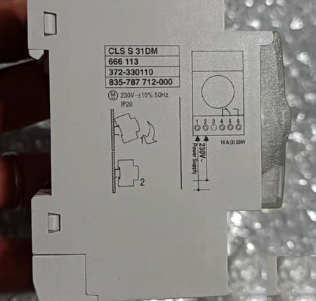 CLSS31DM 666113 372-330110 835787 712-000 3 200 11