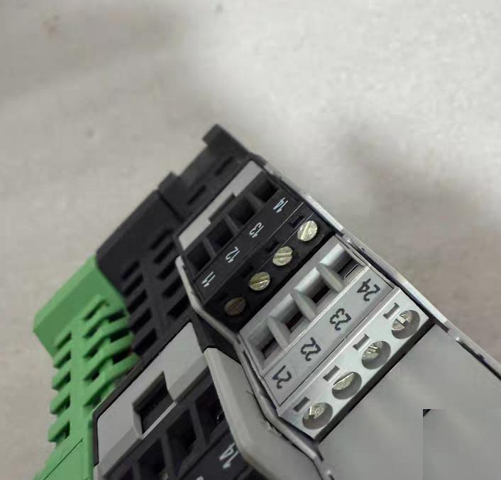 CONSILIUM CHARGER MPART NO 5100061-03A BUSCON M10 DIO500 271 195 021