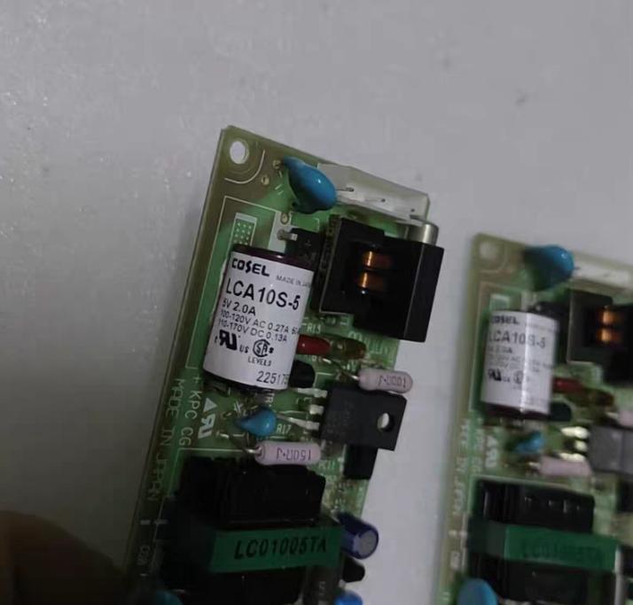COSEL  LCA10S-5    5V 2 0A