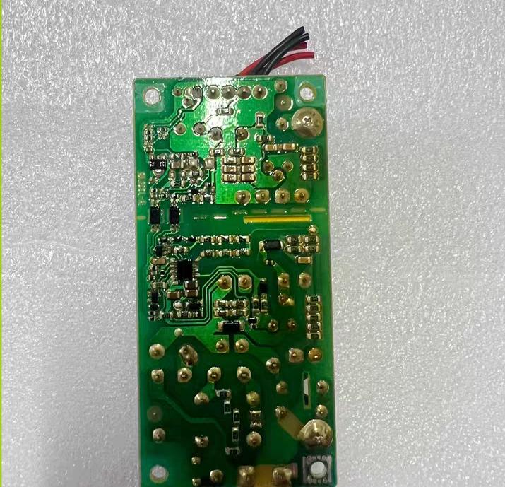 COSEL LFA30F-5-SNCY        AC100-240      5V 6A    11CM  5CM                                                                                   PLC                   B