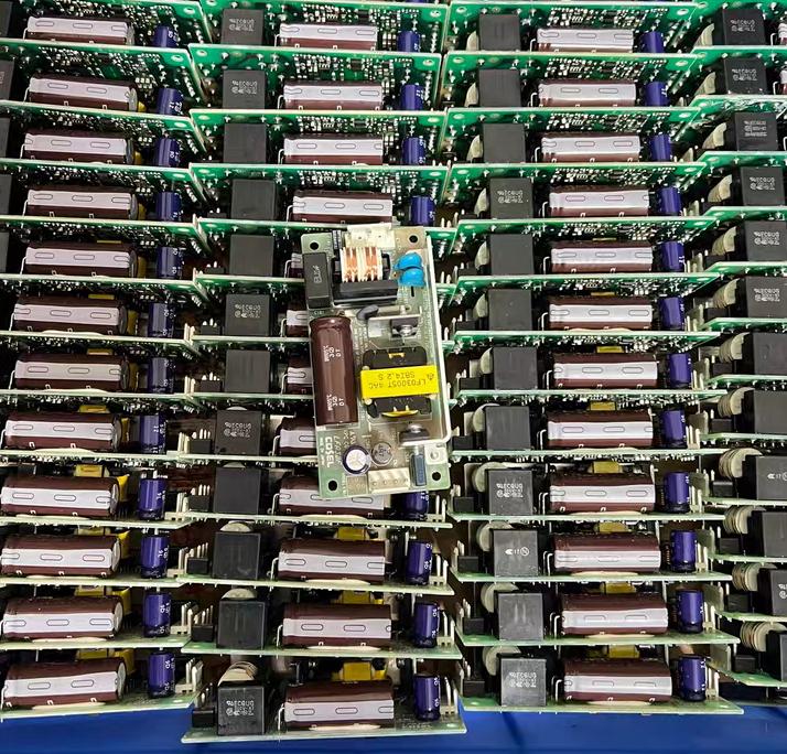 COSEL LFA30F-5        AC100-240      5V 6A    11CM  5CM                                              PLC                   B