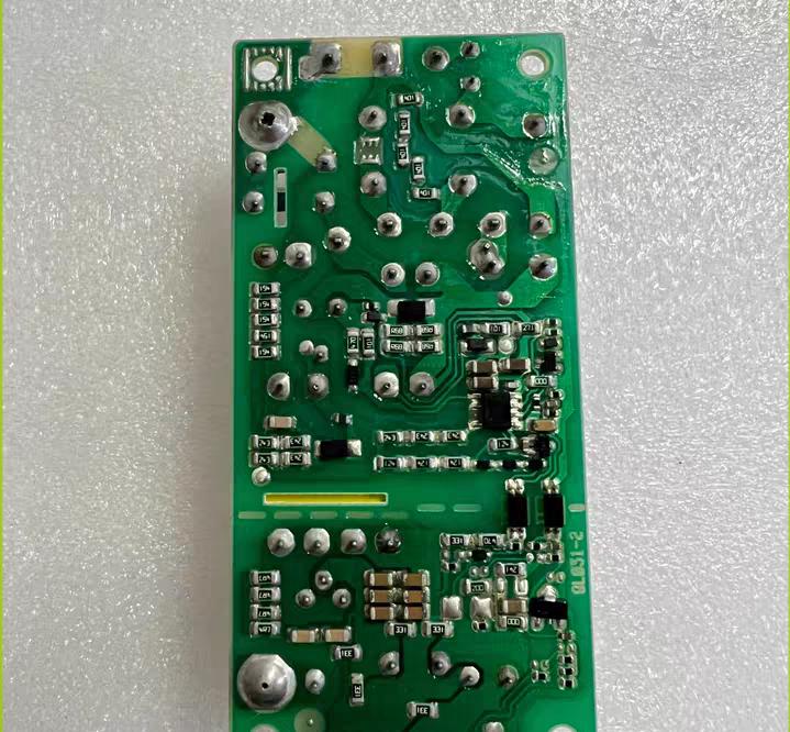 COSEL LFA30F-5        AC100-240      5V 6A    11CM  5CM                                              PLC                   B