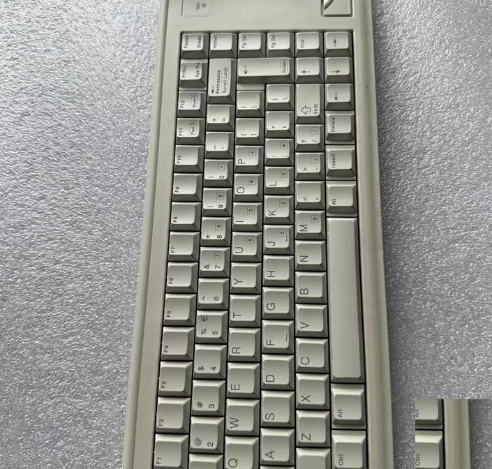 Cherry G84-4400 ML