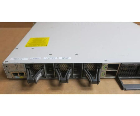 C9300-24P-E C9300-NM-8X RJ45