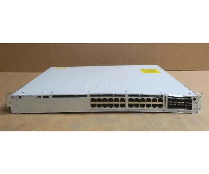 C9300-24P-E C9300-NM-8X RJ45