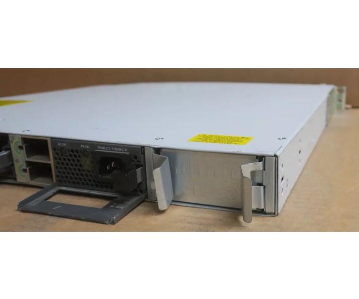 C9300-24P-E C9300-NM-8X RJ45