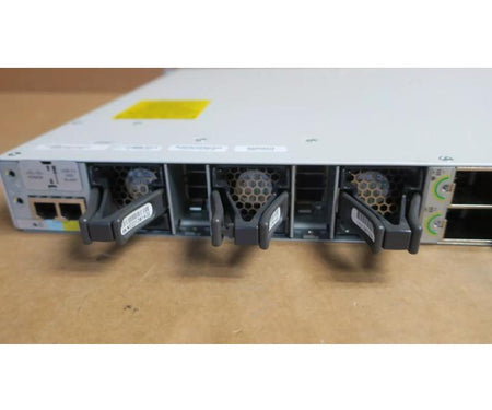 C9300-24PE- C9300-NM-8X 1GbE 10GE