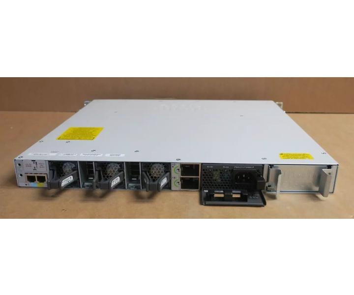 C9300-24PE- C9300-NM-8X 1GbE 10GE