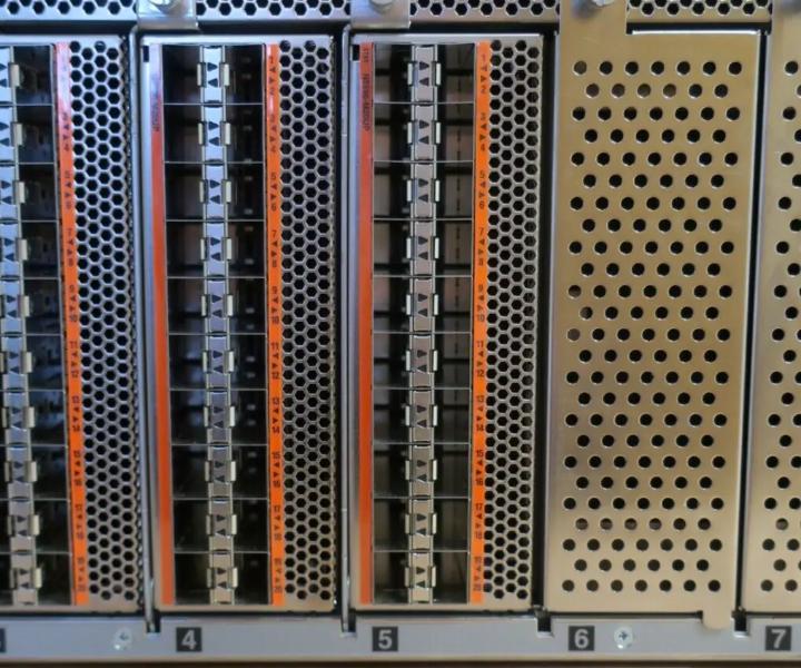 N5K-C5696Q N5696-M20UP C5696Q 20Port 10GbE