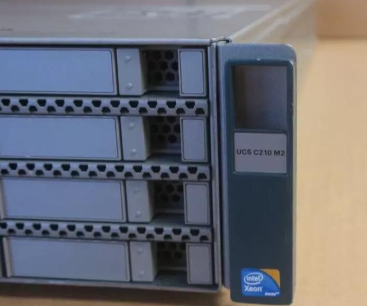 4-Core R210-2121605W C210 E5620 16GB