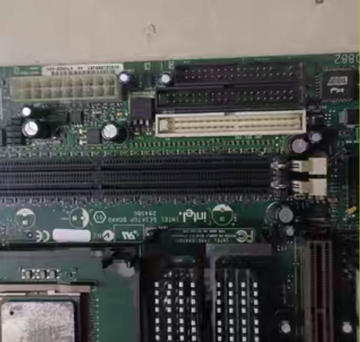 D845BG Intel D845BG E210882 6 PCI 845D AGP