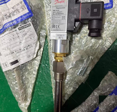 DAIHATSU MBC8100 061B800466 2411-1A00075 70-120℃ 0 5℃ AC150-250V DC12-125V 2