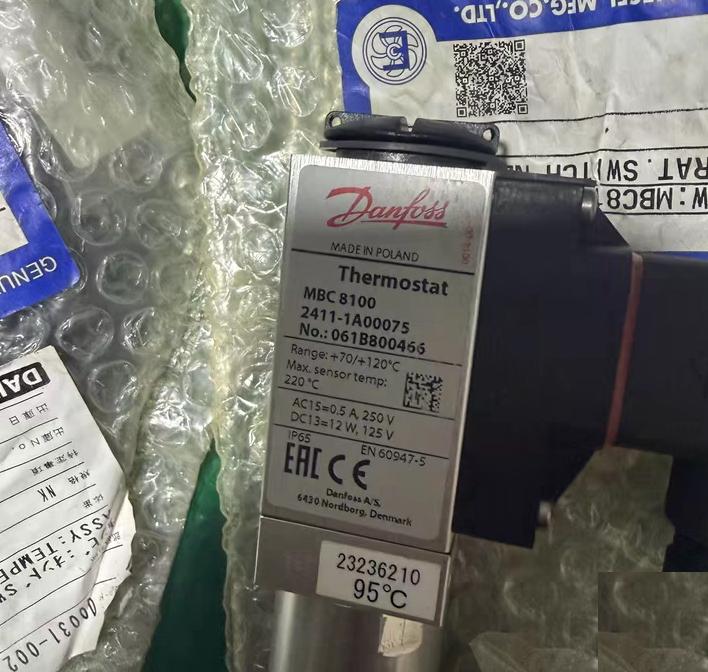 DAIHATSU MBC8100 061B800466 2411-1A00075 70-120℃ 0 5℃ AC150-250V DC12-125V 2