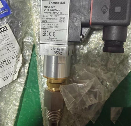 DAIHATSU MBC8100 061B800466 2411-1A00075 70-120℃ 0 5℃ AC150-250V DC12-125V 2