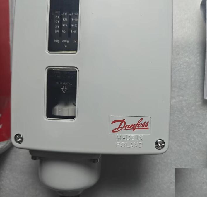 DANFOSS RT121 017-521566 0 09-0 4bar 950