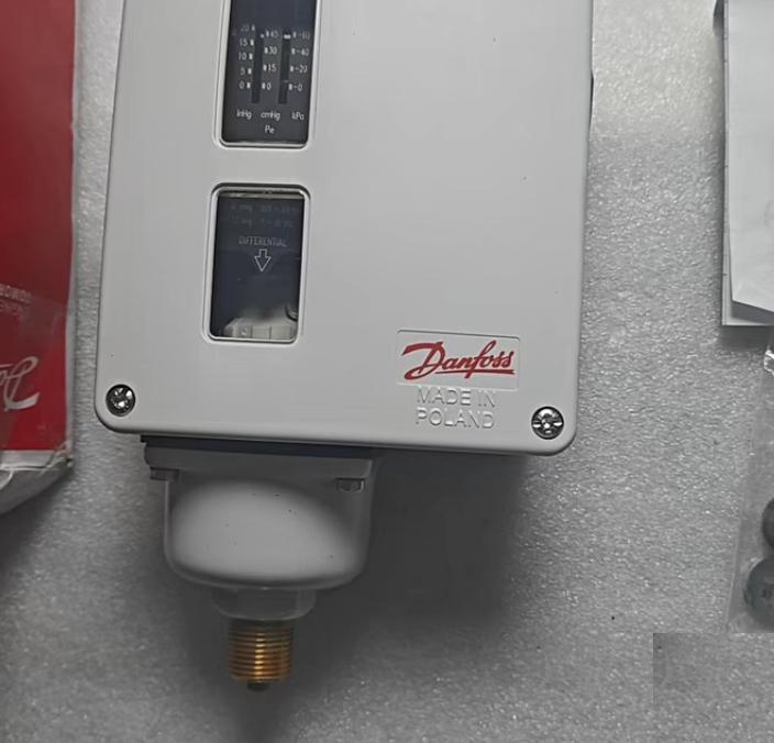 DANFOSS RT121 017-521566 0 09-0 4bar 950
