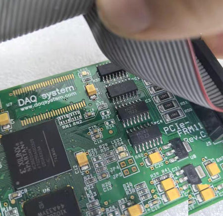 DAQ systemXC3S200ANXIO2000A