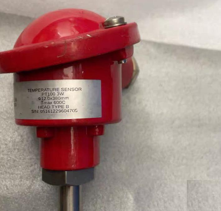 DEKA PT100 3W Φ12 0x380mm Tmax 600C HEAD TYPE B
