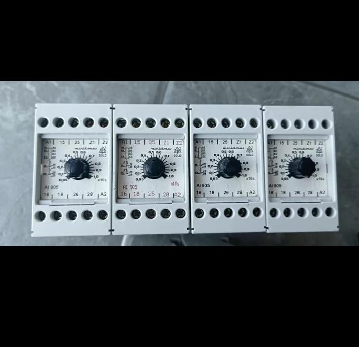 DOLD AI 905 82 AC220V 3 AI 905 81 AC220V 2 5 230
