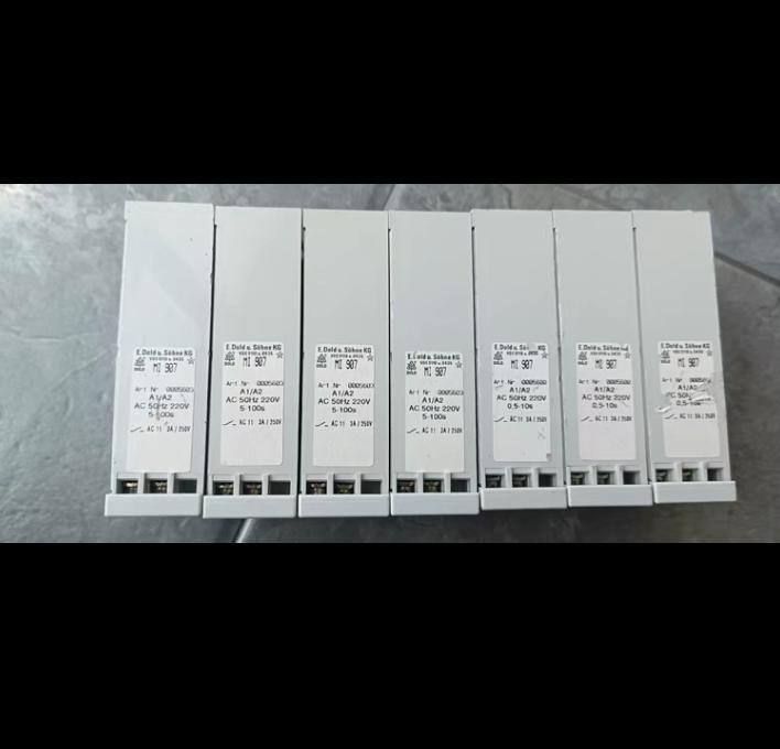 DOLD MI907 AC220V 7 230