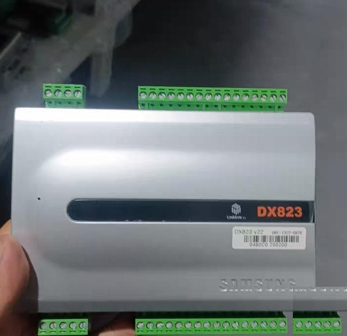 DX823 DX823 v22 LonMark
