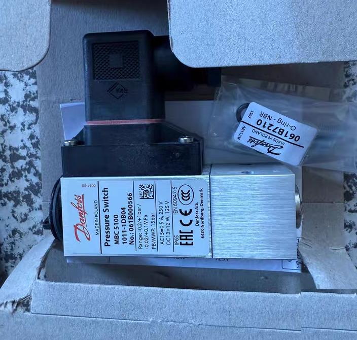 Danfoss MBC5100061B0005661011-1DB04-0 2 1bar -0 02-0 1mpa G1 4