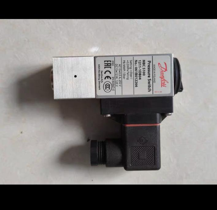 Danfoss MBC5100 1211-1DB04 061B001266 CE IP65 AC15 0 5A 250V DC13 12W 125V 3bar 150bar