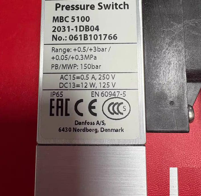 Danfoss MBC5100 2031-1DB04 061B101766 0 5 3bar 0 05 0 3MPa 150barIP65 EN60947-5