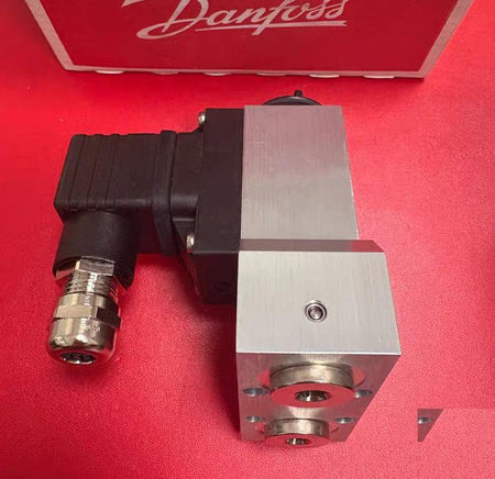 Danfoss MBC5180 2031-3DB04 061B128966 0 3 5bar 0 03 0 5MPa 45bar