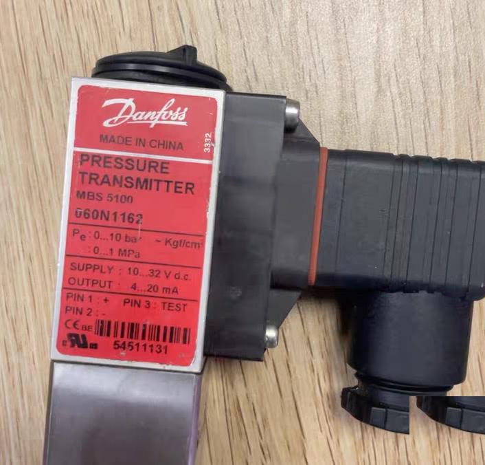 Danfoss MBS 5100 060N1162 0-10bar 4-20mA 10-32V DC