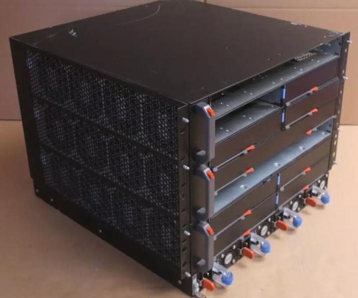 10-Slot C9010 500WH
