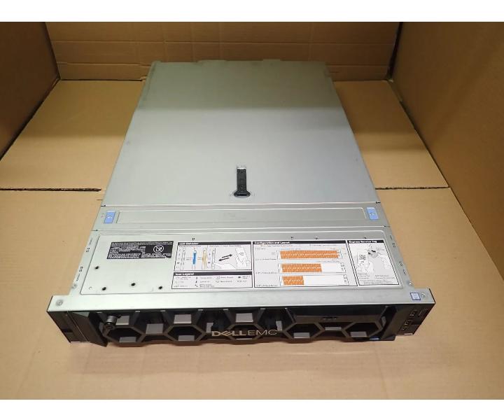 Configure-To-Order 24-DIMM 16-Bay R740