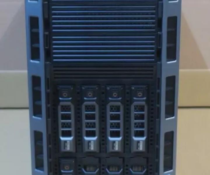 Quad-Core E3-1270V6 8-Bay T330 32GB