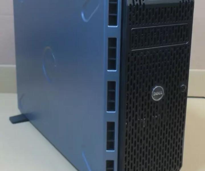 Quad-Core E3-1270V6 8-Bay T330 32GB
