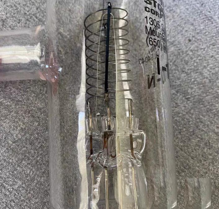 Duniway Stockroom 1 Iridium Glass Ion Gauge Tube I-100-N 8 10