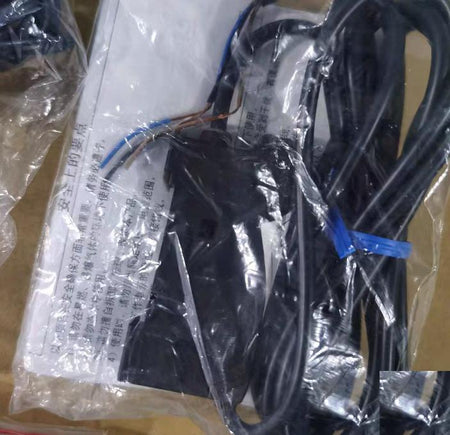 E3X-DAB11-N 2 12-24VDC 400 300