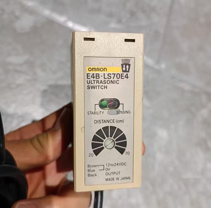E4B-LS70E4 450 380