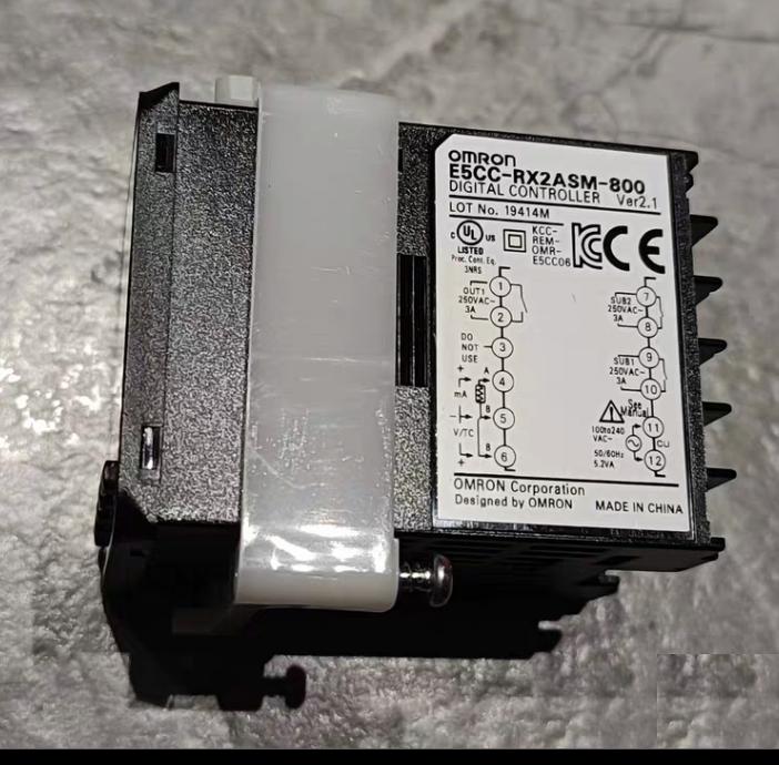 E5CC-RX2ASM-800 1 220