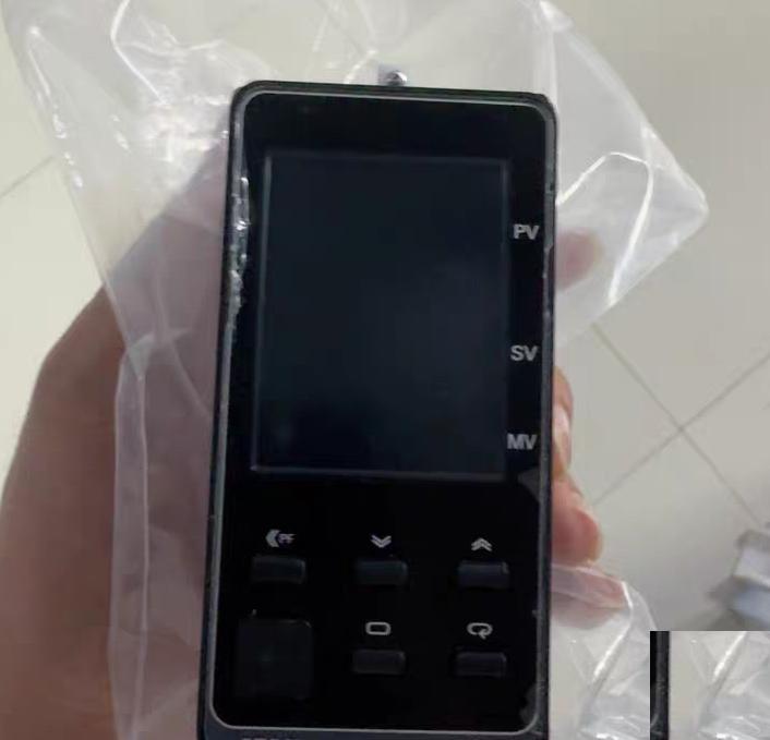 E5EC-CX4ASM-005 2 1 100-240VAC 4-20mA