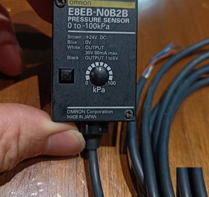 E8EB-N0B2B 1 280