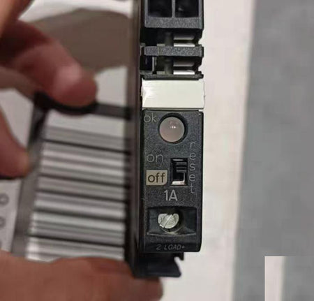 ETA ESX10-TB-101-DC24V-4A 2 ESX10-TB-101-DC24V-2A 2 ESX10-TB-101-DC24V-1A 1 5 280 10-5-G160