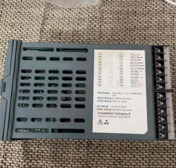 EUROTHERM 2404