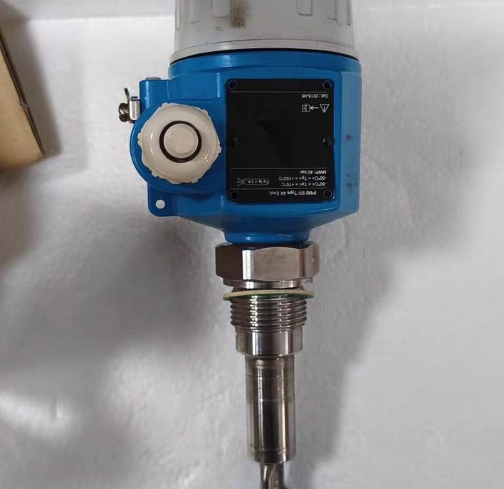E H FTL51-AGW2D84GSS LIQUIPHANT M -50℃ 150℃ 40bar IP66 67 316L 253VAC 50 60Hz 19 55V DC