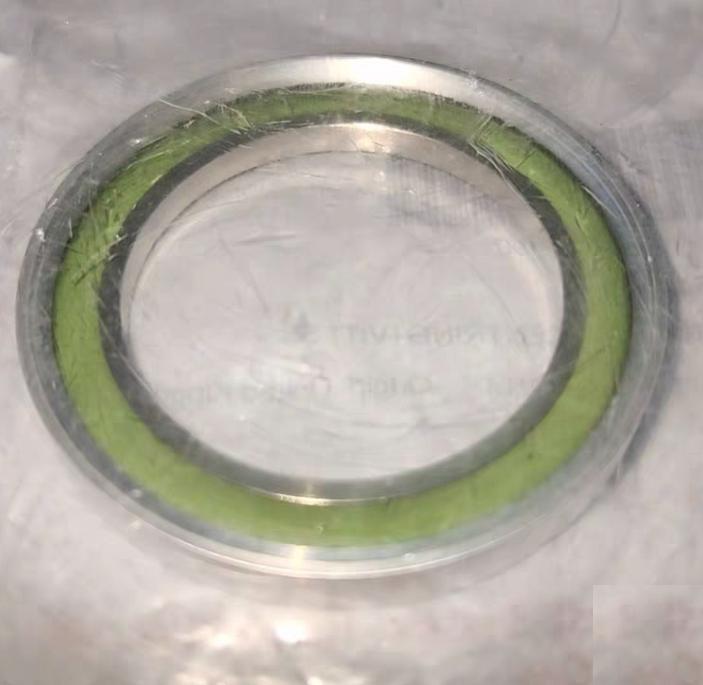 Edwards C10516490 Edwards Trapped Centering O-Ring KF-40 NW-40 Stainless Steel Fluoroelastomer Viton® PN C10516490