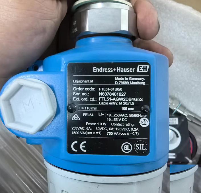 Endress Hauser FTL51-31U0 0 19-253VAC 19-55VDC 1 3W IP67 118mm M20x1 5